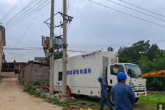 南方电网云南曲靖师宗供电局：坚守施工作业现场 守住安全底线