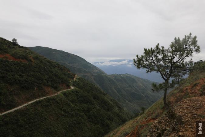 大山上的大海乡，一度是偏远贫穷的地方。（杜明彦 摄）